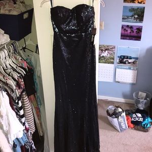 Navy Sparkle Strapless Lulu’s Prom Dress/Gown